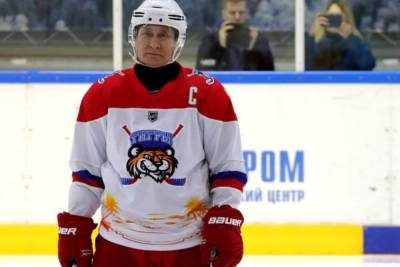 Песков рассказал о реакции Путина на поражение сборной РФ от Канады