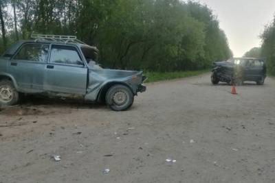 Два пенсионера не поделили дорогу под Вельском, есть жертвы - arh.mk.ru - Вельск
