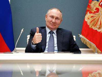 Путин подписал закон о запрете участвовать в выборах сторонникам Навального