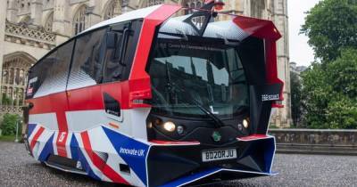 "Похоже, он уже разбился": британцы раскритиковали внешний вид беспилотного автобуса
