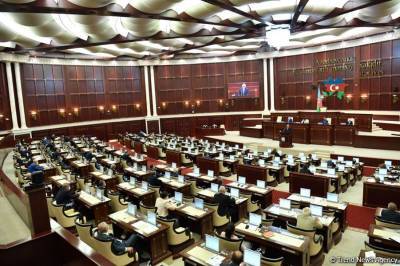 Обнародованы дата и повестка внеочередного заседания парламента Азербайджана