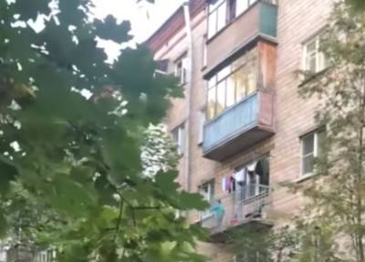 "Не удержался": 3-летний ребенок выпал из окна пятого этажа, что известно о ЧП в Виннице