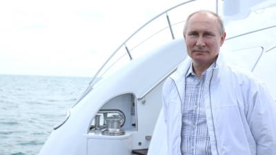 Владимир Путин указал на важность продления льготной ипотеки в регионах