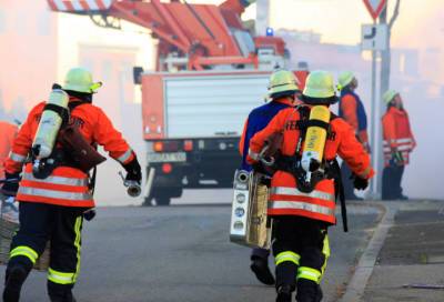 Порядка 60 квадратных метров пришлось тушить пожарным в Ленобласти утром 4 июня
