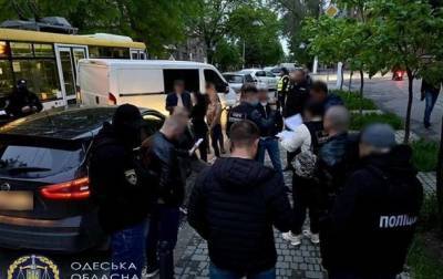 В Одессе задержаны полицейские, которые занимались сутенерством