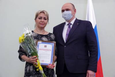В Брянске наградили лучших соцработников региона