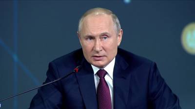 Новости на "России 24". Путин о пандемии: в РФ обстановка лучше, чем во многих странах