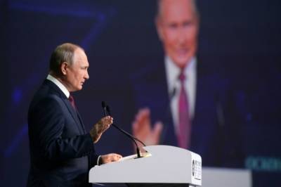 Путин назвал чушью заявления, что РФ не касаются проблемы изменения климата