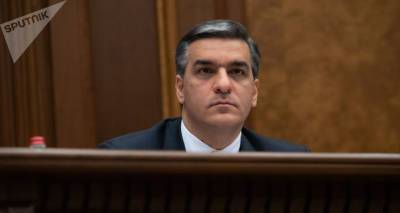 Омбудсмен прокомментировал "краже" телефона журналиста депутатом парламента Армении