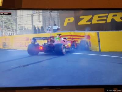 Очередная авария болида на Гран-при Азербайджана F1 в Баку (ФОТО)