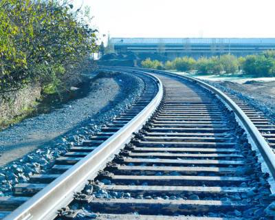 Узбекистан и Таджикистан рассматривают вопрос строительства железнодорожной линии Самарканд - Пенджикент