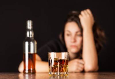 Медики назвали главное негативное последствие алкоголя для здоровья