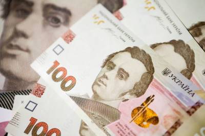 Гривня ослабла к евро на закрытии межбанка