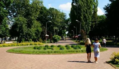 Ще будемо мріяти про прохолоду: синоптик попередив про "жарке" літо в Україні