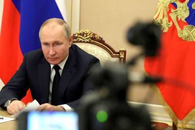 «Глаза выбивают людям»: Путин рассказал о жестокости Запада к протестующим