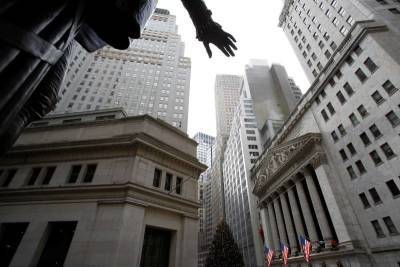 Уолл-стрит растет на снижении опасений о «перегреве» экономики