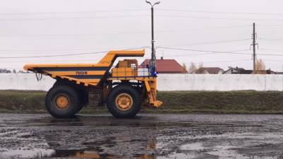 Лукашенко показали новые технологии по добыче гранитного щебня в Белоруссии