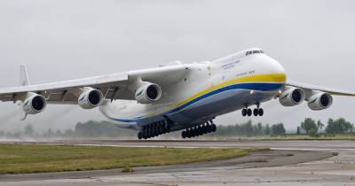 Ан-225 "Мрия" вернулся в небо после 10-месячного перерыва (видео)