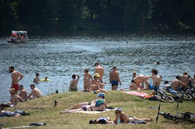 Роспотребнадзор разрешил купание в восьми зонах отдыха в Москве