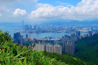 В Гонконге за рекордную сумму продали место на парковке и мира