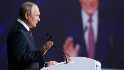 «Для всех регионов»: Путин предложил продлить льготную ипотеку до 1 июля 2022 года