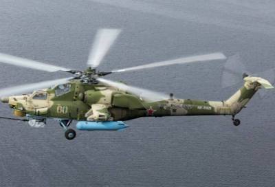 В Ленобласти вертолетчики ЗВО провели тренировочные полеты над водной поверхностью