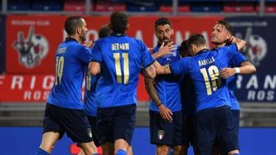 Футболисты сборной Италии разгромили Чехию