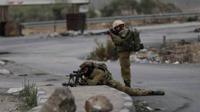 293 палестинца пострадали в ходе столкновений с военными Израиля