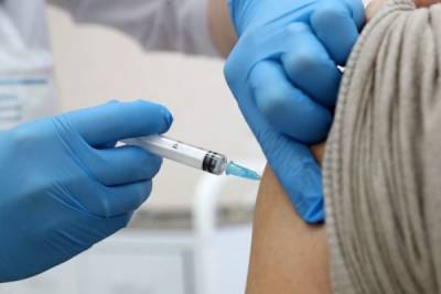 Минздрав России считает уровень вакцинации в стране недостаточным