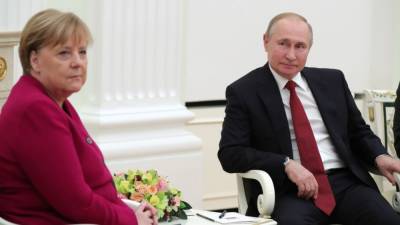 Президент России признался, что будет скучать по Ангеле Меркель