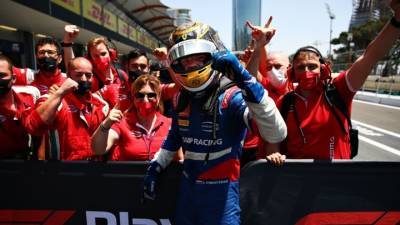 Шварцман выиграл первую гонку "Формулы-2" в Азербайджане