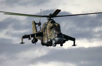 Два вертолёта РФ развернули колонну военных США на севере Сирии