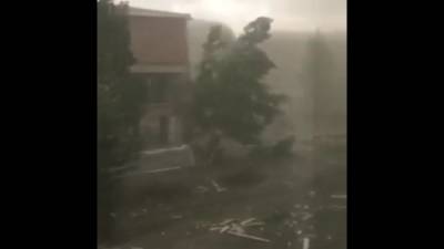 В Туве ураган повредил здания и оборвал электролинии