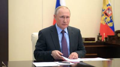 Путин посоветовал британцам жить своей жизнью и не портить диалог с Москвой