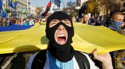 Европа не готова оплачивать русофобию на Украине – эксперт