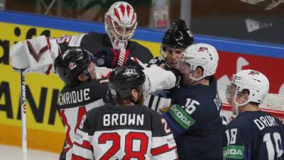 Канада обыграла США и вышла в финал ЧМ по хоккею