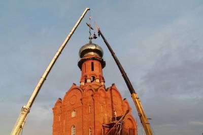 На строящийся в Притамбовье храм установили купол