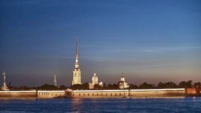 Александр Спиридонов - В Петербурге заметили уникальные серебристые облака - piter.tv - Санкт-Петербург - Петербург