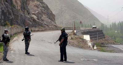 Таджикистан и Киргизия договорились отвести военных от границы