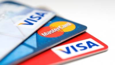 Агентство Moody’s допустило вероятность отключения России от Visa и MasterCard