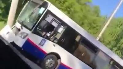 Не менее 10 человек пострадали в ДТП с автобусом в Ярославле