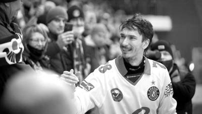 Игрок сборной России по хоккею с мячом Ишкельдин умер в возрасте 30-ти лет