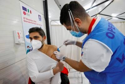 Италия установила рекорд по вакцинации от коронавируса: 600 тысяч прививок за день