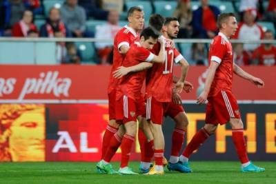 Болгарские болельщики - о матче с Россией: "Русские - это больше силовой футбол. Ужасная игра!"