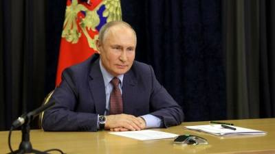 Путин в режиме онлайн встретился с семьями, награжденными орденом «Родительская слава»