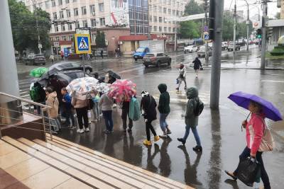 Синоптики: сегодня весь день в Саратове будет дождь