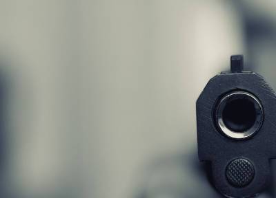 В Краснодарском крае 3-летний ребенок случайно выстрелил себе в голову из пистолета