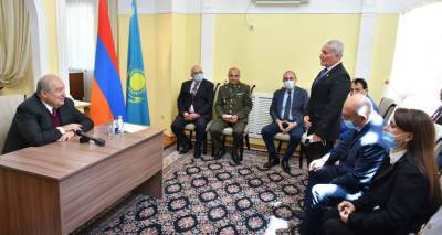 "Война еще не завершилась": Армен Саркисян на встрече с армянской общиной Казахстана