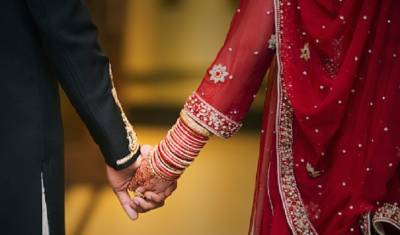 В Пакистане хотят штрафовать родителей за неженатых детей