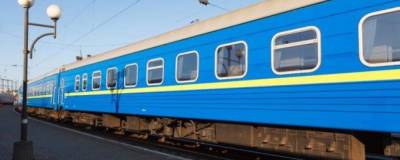 "Укрзализныця" планирует пересмотреть график поездов "Ужгород-Лисичанск" и "Мариуполь-Львов"